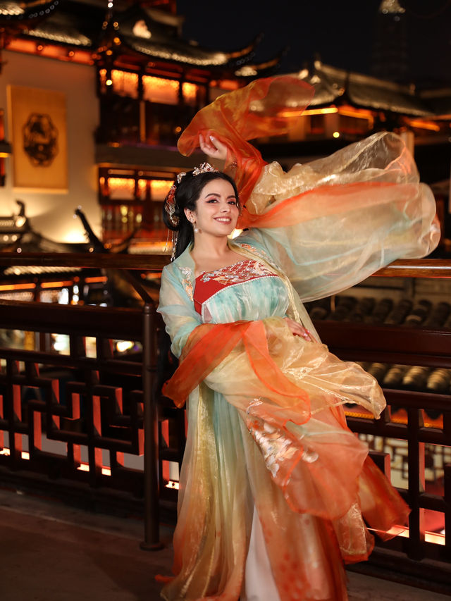 Dressing Up in Hanfu at Yu Garden: A Magical Experience