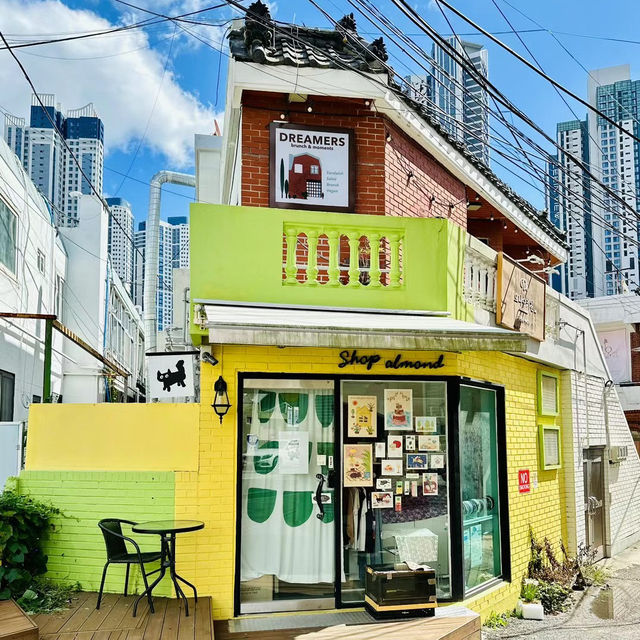 Haeridangil Street Busan 🇰🇷 Foodie heaven and hidden treasure behind the sea 