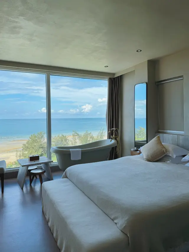 Weizhou Island, Stay During Off-Peak Season, Beachfront Homestay