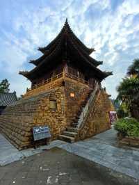 風穴寺懸鐘閣。