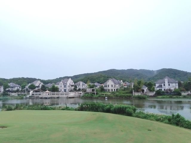 融合會稽山、若耶溪等自然景觀的紹興會稽山陽明酒店