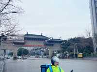 重慶市九龍坡區著名景點：巴國城，適合拍照打卡親子遊戲、週末閒暇度假地！