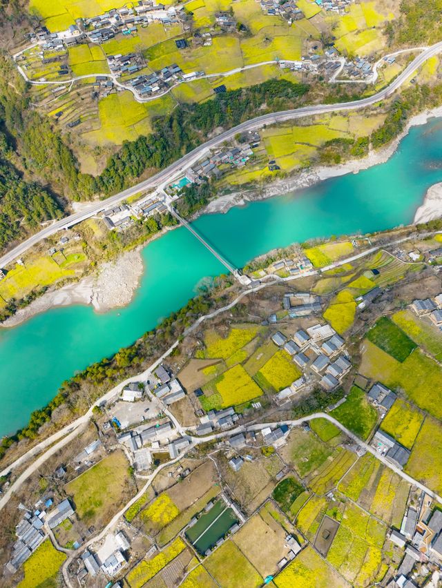 我喺怒江上春山，藏着雲南最原始嘅春天情書