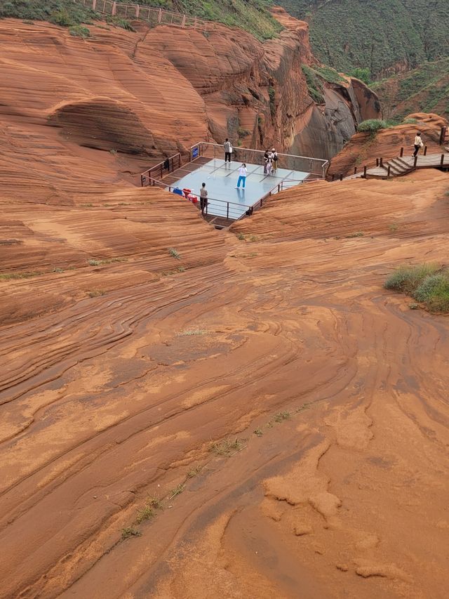 震撼！隱藏嘅火焰星球，波浪谷旅行攻略