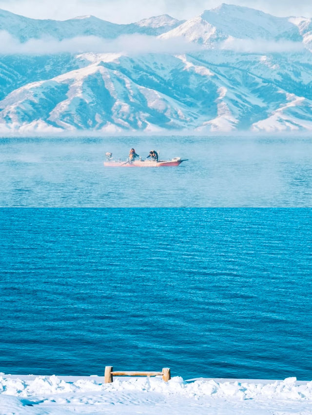 唔好再咁搏命啦，嚟賽里木湖做條鹹魚，攤喺「大西洋最後一滴眼淚」度放空自己