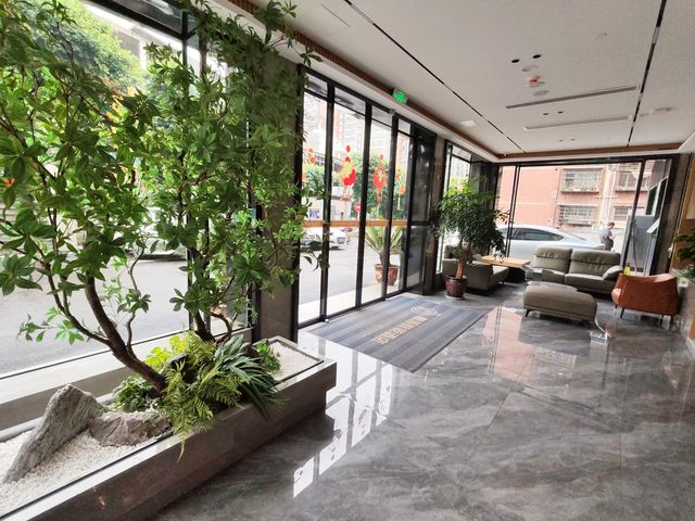 達州驚現「會說話嘅酒店」！聲控全屋，躺平式旅居