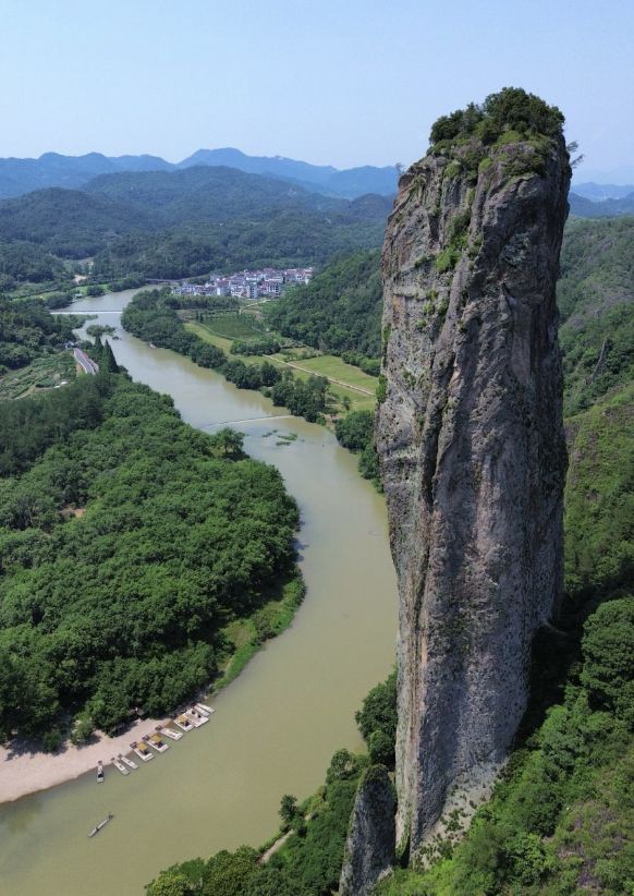 帶住小朋友嚟縉雲，闖入仙俠世界