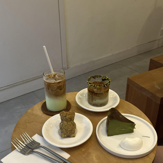 香港大坑隱藏版網紅Cafe！下雨天也能拍出質感大片☔️✨