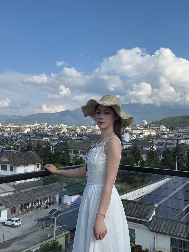 麗江私藏神仙民宿 呢個視野真係無得頂