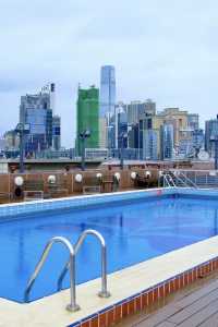 鄧紫棋33歲演唱會·入住維港海景酒店