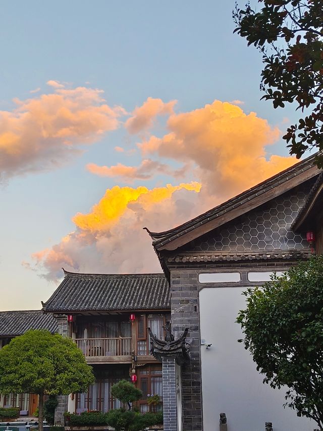 遇見了泊心雲舍——這不僅僅是一家民宿,更像是一場與納西古韻的 遇見了泊心雲舍——這不僅僅是一家民宿,更像是一場與納西古韻的