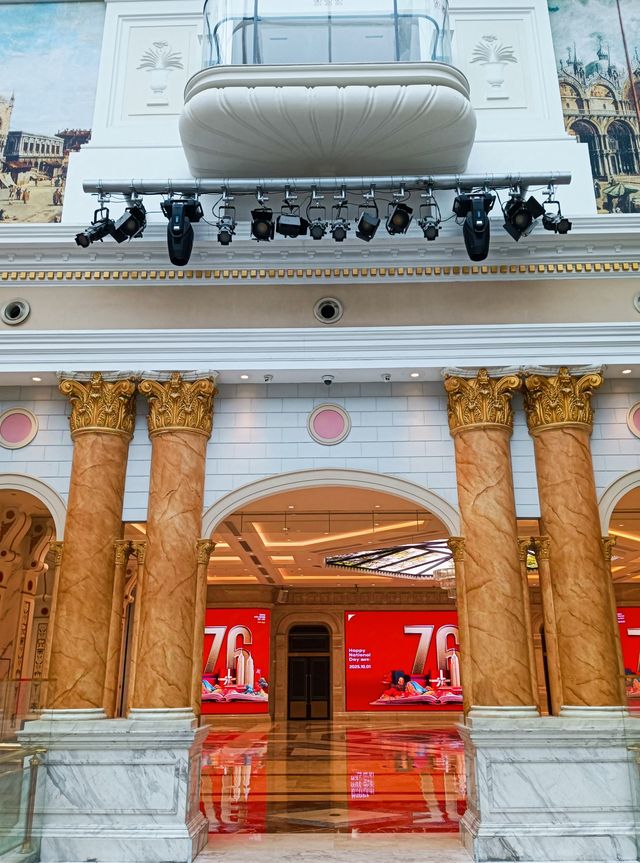 懸空漫步天花板上海環球港玻璃走廊攻略 懸空漫步天花板上海環球港玻璃走廊攻略