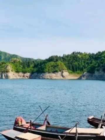 阜平深秋藏着個「彩虹仙境」！這處北方秘境再不去就要等明年