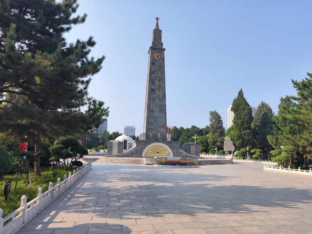 人民共仰·左權將軍紀念館