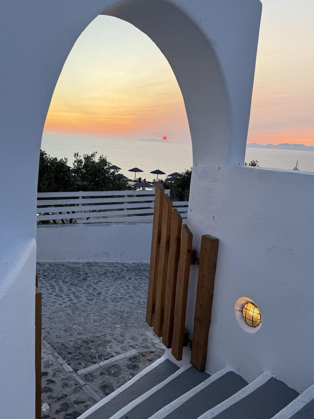 聖托里尼|把愛琴海的藍白浪漫焊進鏡頭裡好好看 聖托里尼|把愛琴海的藍白浪漫焊進鏡頭裡好好看