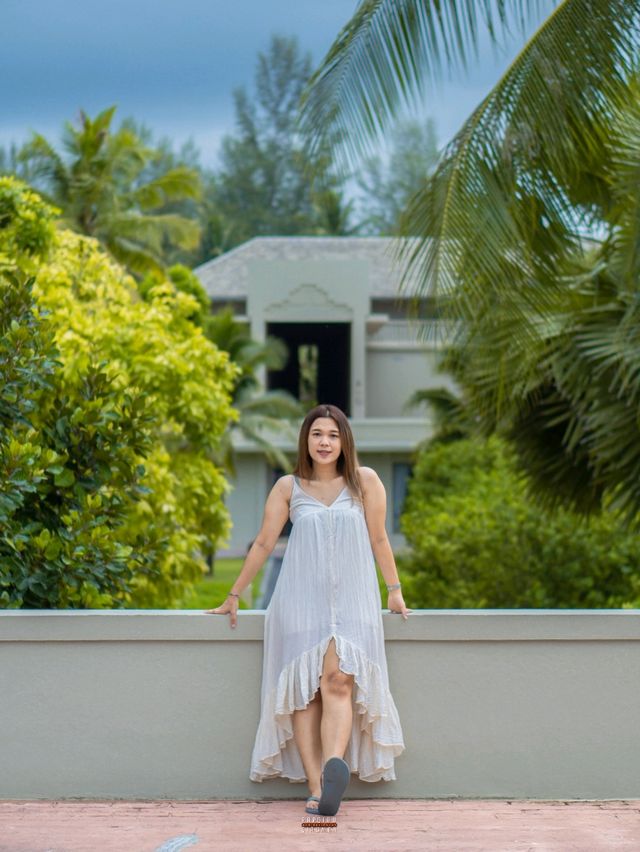 โรงแรมบูติกสุดหรูบนชายหาดเขาหลักที่เต็มไปด้วยความหรูหรา