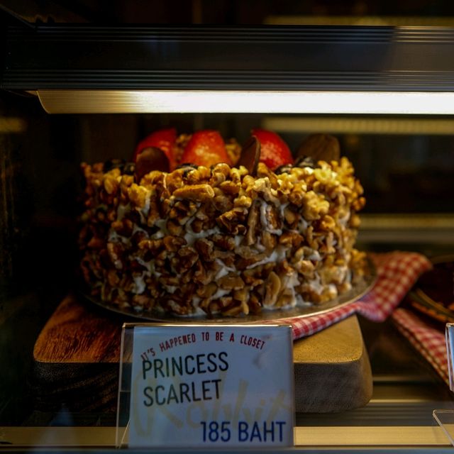 ร้านเล็กๆ ที่เค้กอร่อยแสงออกปาก