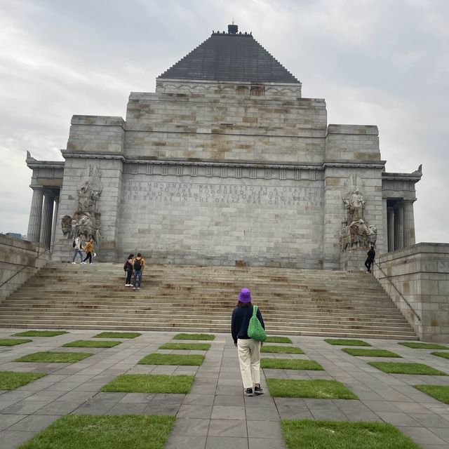 墨爾本戰爭紀念館俯瞰墨爾本市區