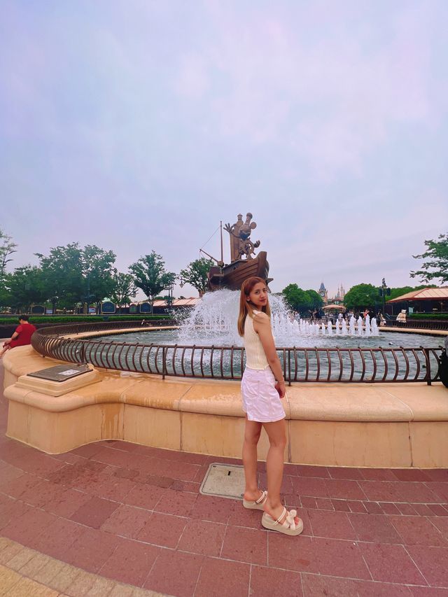 Disney Magic from the Outside 🪄 🏰 