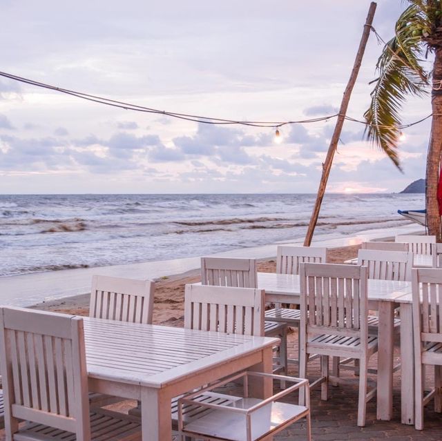  เจ้าหลาวทอแสงบีช Chaolao Tosang Beach