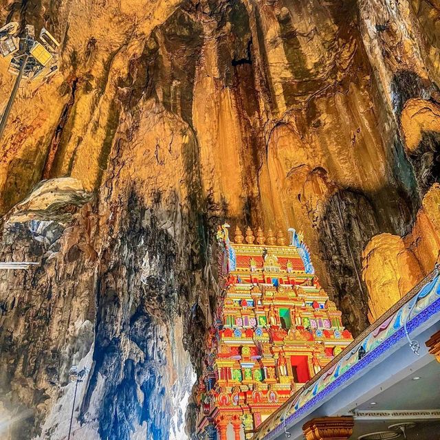 An Amazing Cave In Malaysia🇲🇾