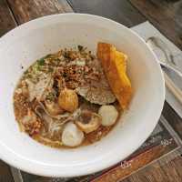 ก๋วยเตี๋ยว​ต้มยำรสโบราณ ร้านเด็ดย่านนทบุรี​