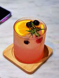 Transit Number 8 คาเฟ่ เชียงใหม่