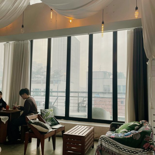 부천시청 테라스와 통창뷰 카페 어여쁘리🌸