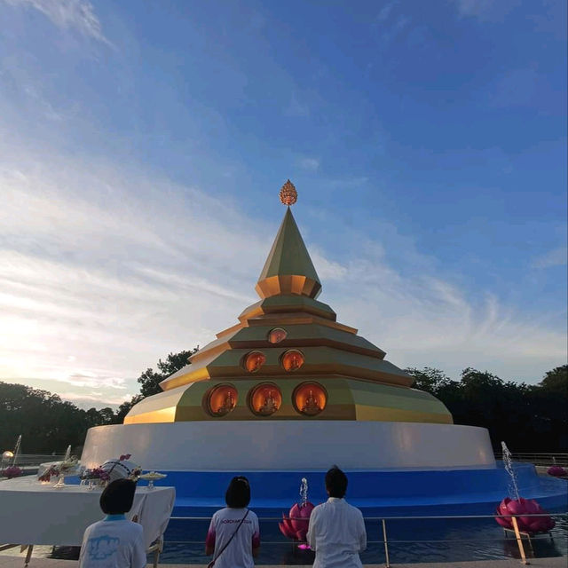 เกาะแก้วเจดีย์สวรรค์ เจดีย์พระบรมพุทธเจ้า 24 พระองค์
