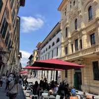イタリア🇮🇹 ピサの斜塔へ