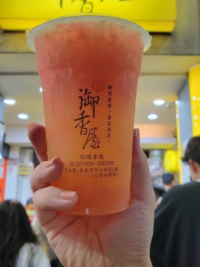 【台湾_嘉義】文化路觀光夜市にある大人気ドリンクスタンド