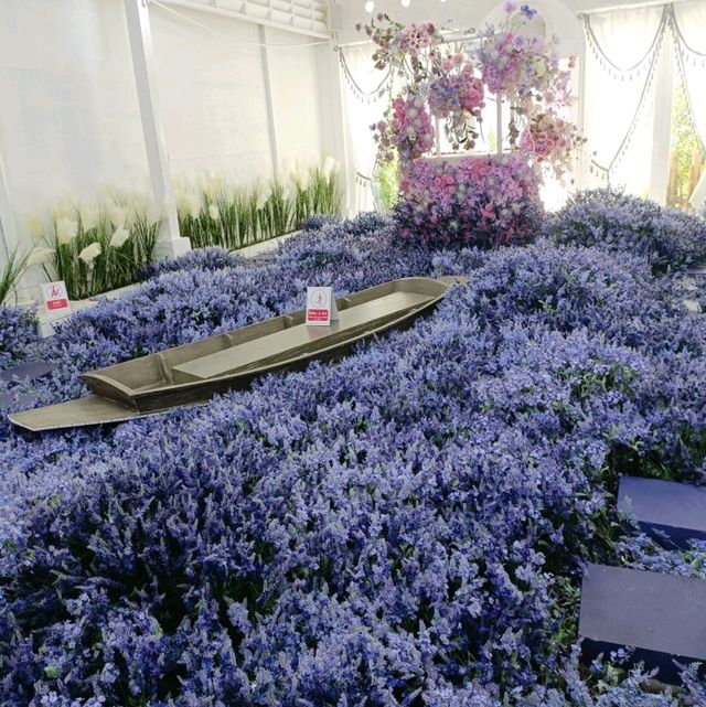 Flower is all Around @ คอระฆัง