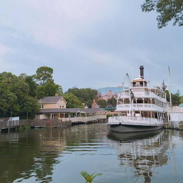 เที่ยวบ้านมิกกี้เมาส์ที่ Magic Kingdom Park🥳