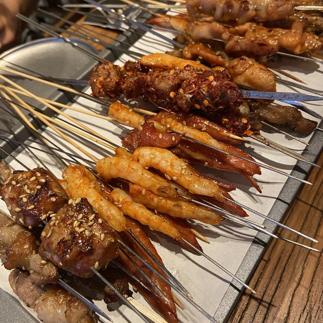 📍串殿 純·真·東北烤串（皇庭廣場店）