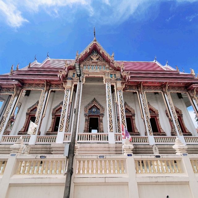 วัดศรีมหาราชา  วัดที่โบสถ์สวยงามมาก