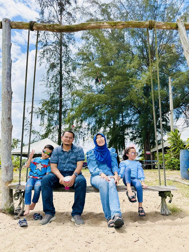 BEAUTIFUL CHERATING BEACH 🏝️ 