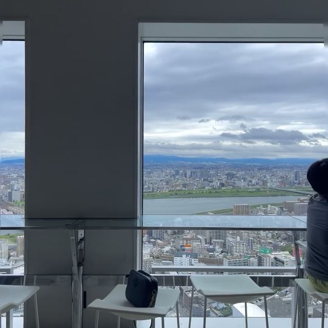 🏙️☁️🏢探索高空🥃梅田藍天大廈！🌆☁️🏢