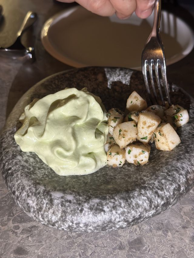 「私房西班牙菜，幽暗環境，舌尖驚艷，適合深談！」