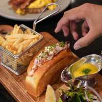 Lobs Lobster Restaurant
