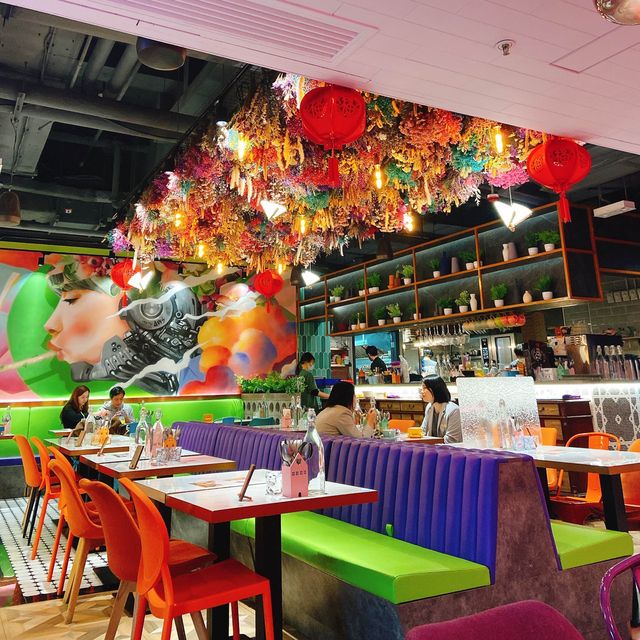 有得揀餐盤顏色既兒童餐 📍荃灣