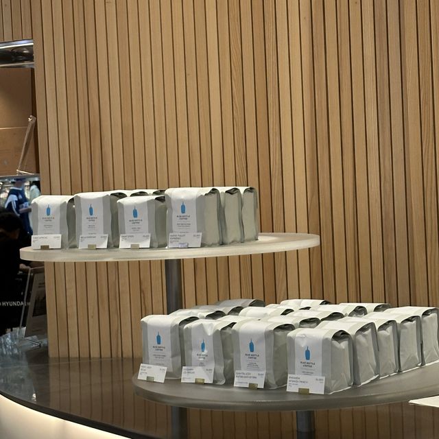 韓国:ザヒョンデ ˗ˏˋ blue bottle ˎˊ˗