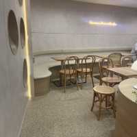 【大阪】JR鶴橋駅から20秒のゆっくり出来る大型cafe