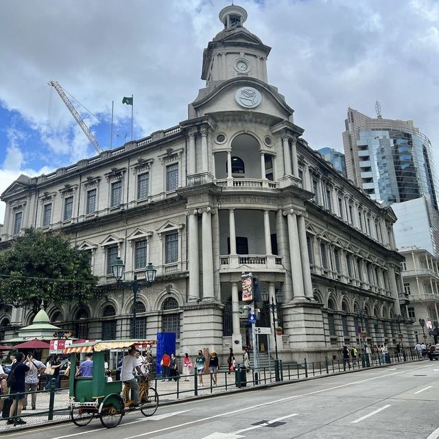 จัตุรัสเซนาโด้ Senado Square จัตุรัสเซนาโด้ Senado Square