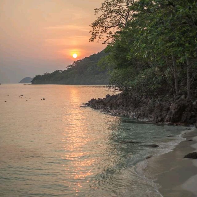 "เกาหวาย" 🏝️ทริปใจเซ...เที่ยวทะเลตราด 