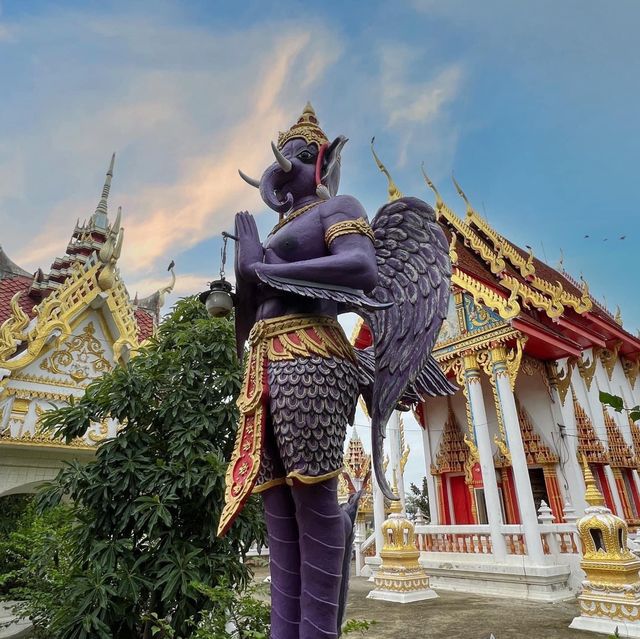 วัดคุ้งท่าเลา