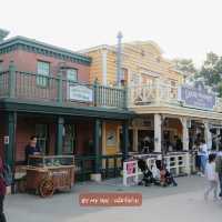 🇭🇰Big Gizzly Mountain Runaway Mine Cars, Disneyl