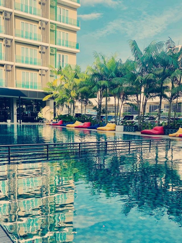 Four Poinys By Sheraton