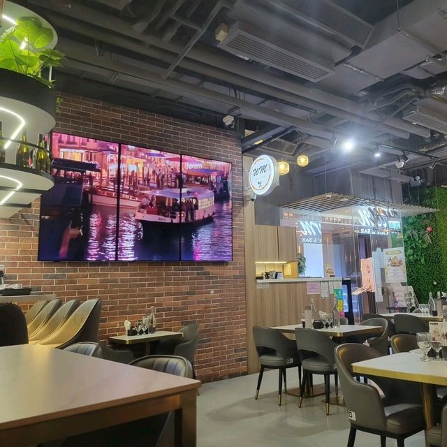 啟岸寫意文青Cafe