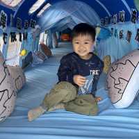 【 從小教導孩子用正確態度去守護海洋生物 】