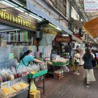 방콕 차이나타운의 대형 로컬 시장, Sampheng Market